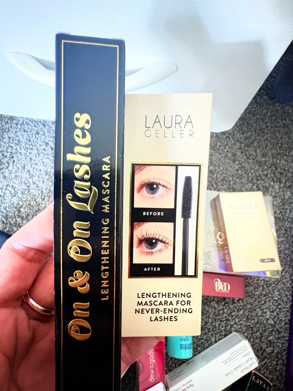 Laura Geller On & On Lashes Lengthening Mascara - Black and Gold Packaging
